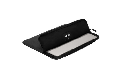 Incase Slim Sleeve with Woolenex for MacBook 13” Graphite