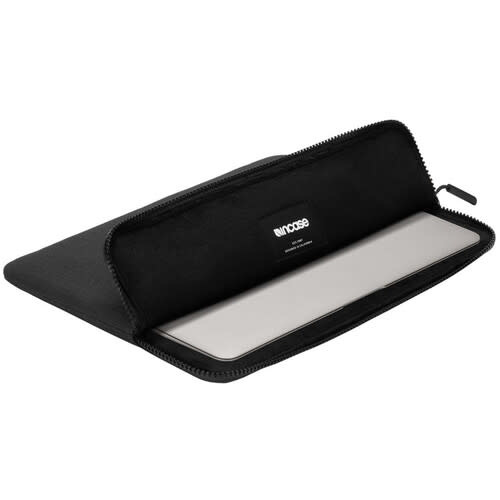 Incase Slim Sleeve with Woolenex for MacBook 13” Graphite