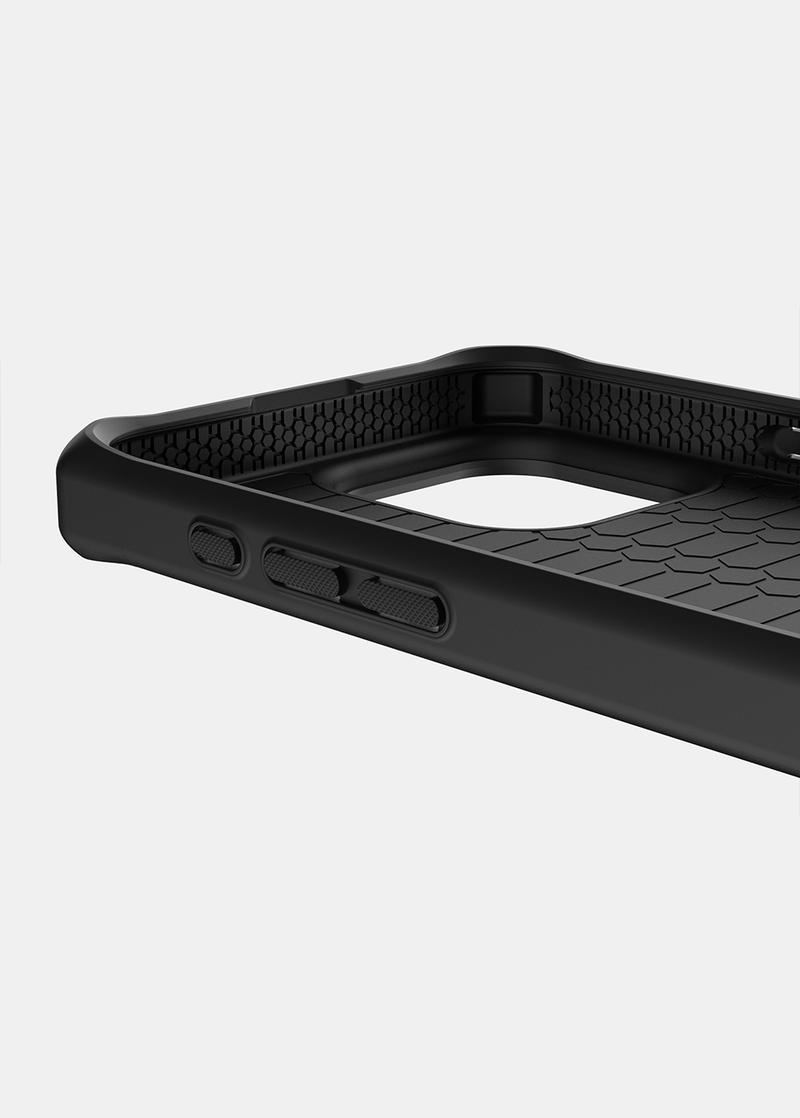 ItSkins Ballistic R Nylon Case with MagSafe for 16 Pro Max - Black