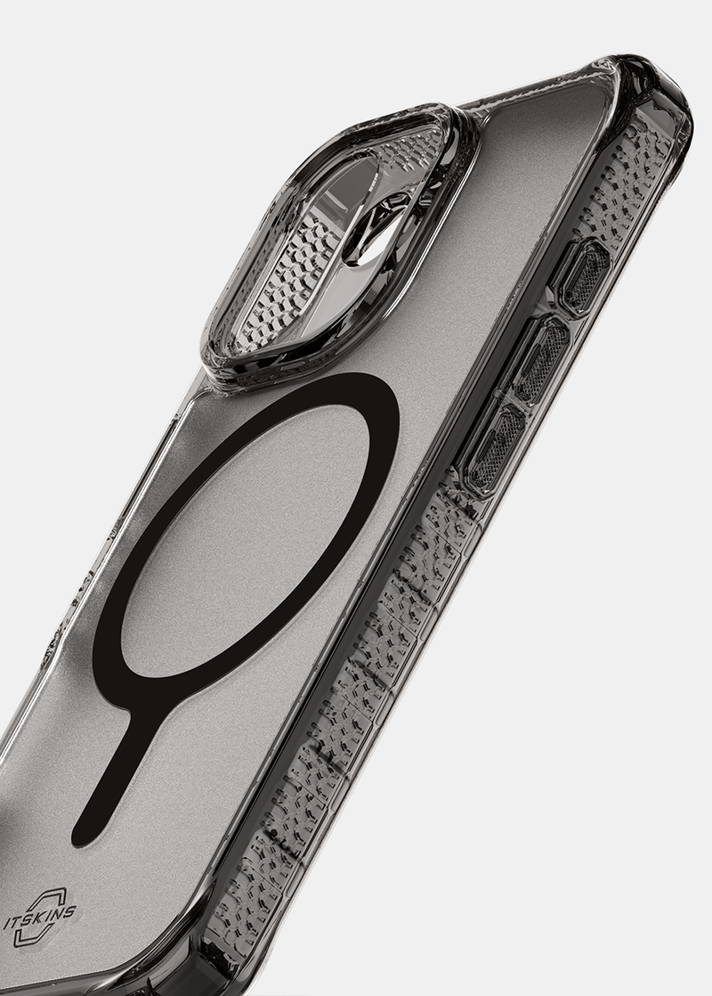 ItSkins Hybrid R Vapor Case with MagSafe for iPhone 17 - Smoke
