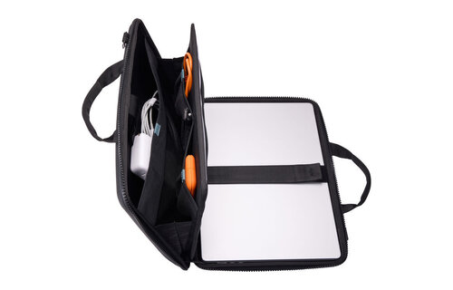 Thule Gauntlet Briefcase for Macbook 14”  Black 3205414