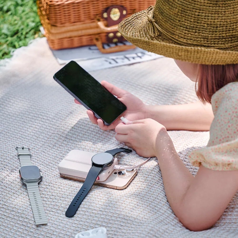 Adam Elements VIONTA C2 Pro 8-in-1 Magnetic Wireless Charging 10000mAh Power Bank Midnight