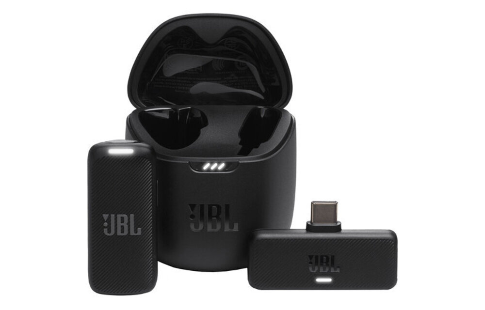 JBL Quantum Stream Wireless Clip-On USB-C Microphone