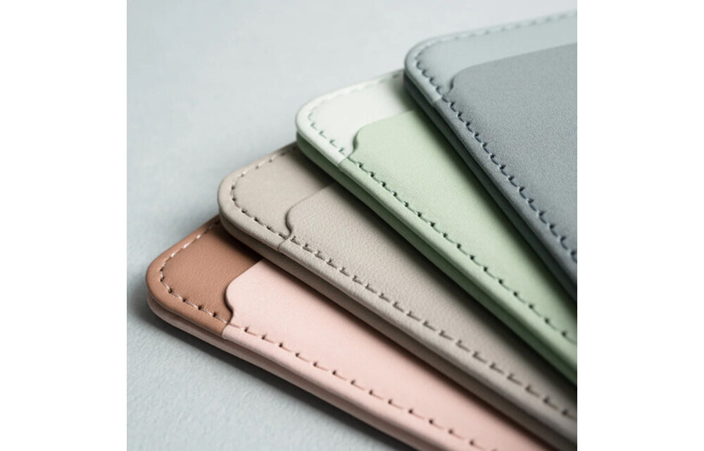 Moshi Magnetic Slim Wallet (Mist Haven Edition) Magsafe and Qi2  - Field Green