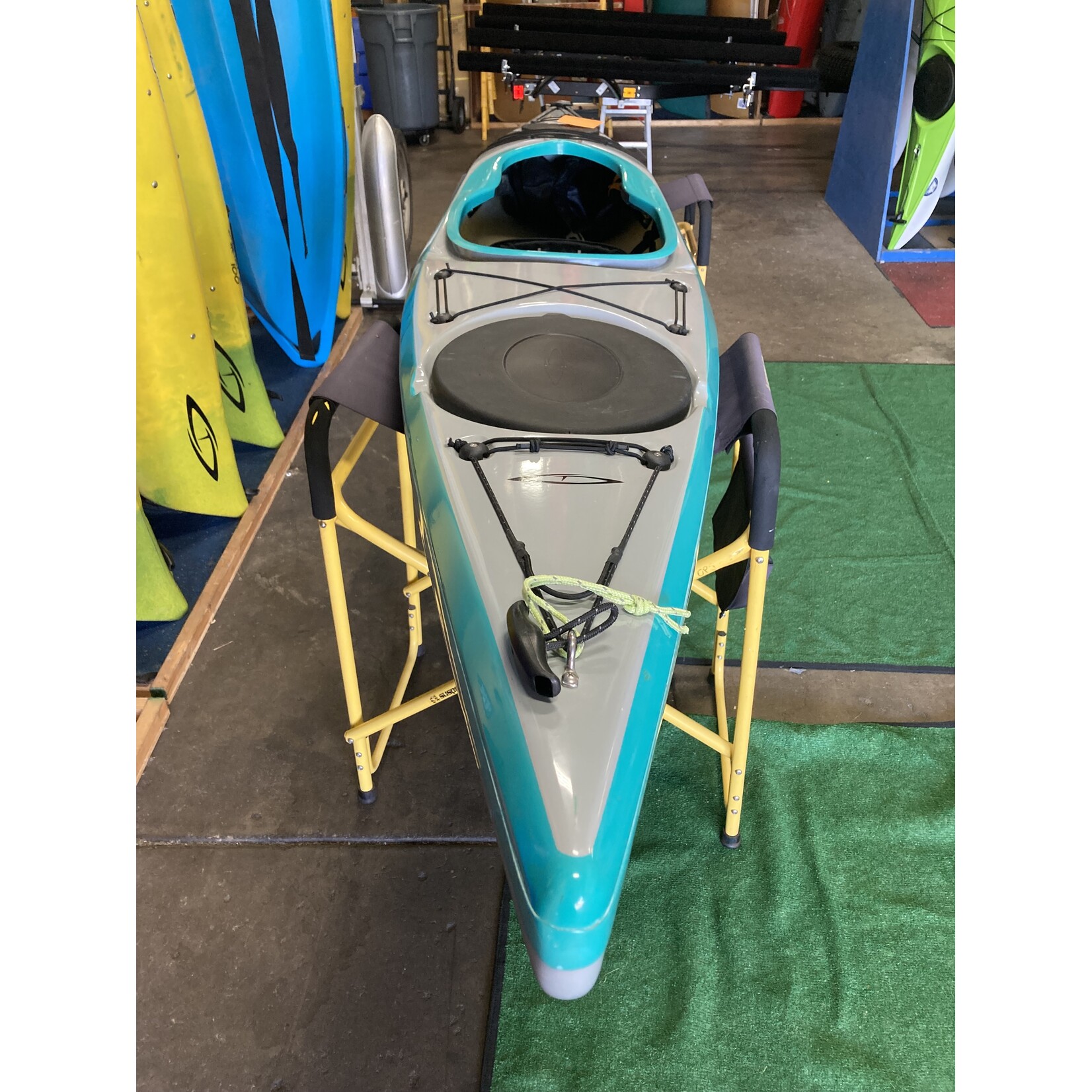 Current Design Vision 130 w/ Skeg Teal/Grey *USED*