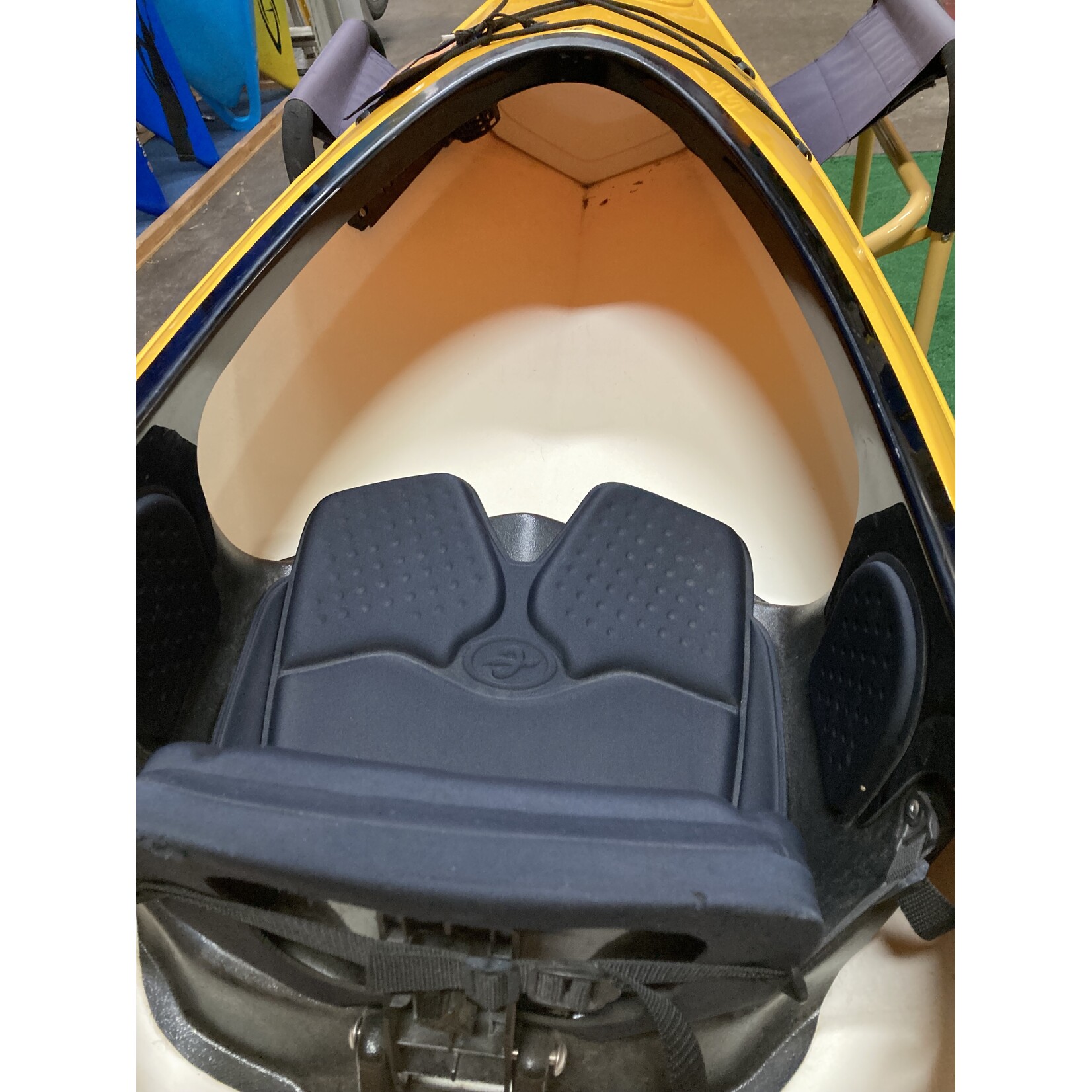 Eddyline Sky 10 Yellow *USED*