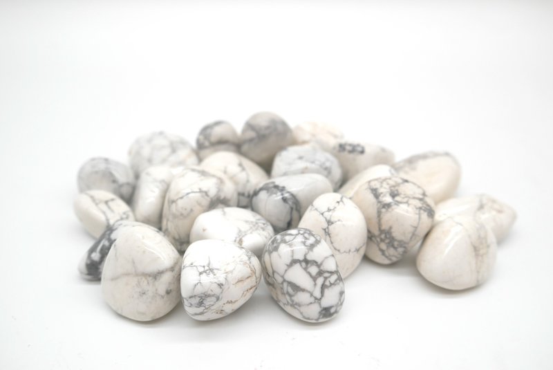 Howlite, White Tumbled Stones