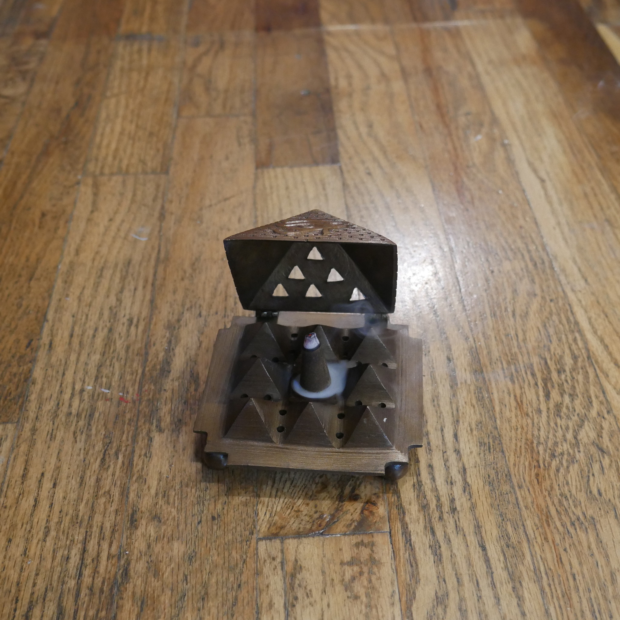 Solid Brass Egyptian 9 Pyramid Cone Burner