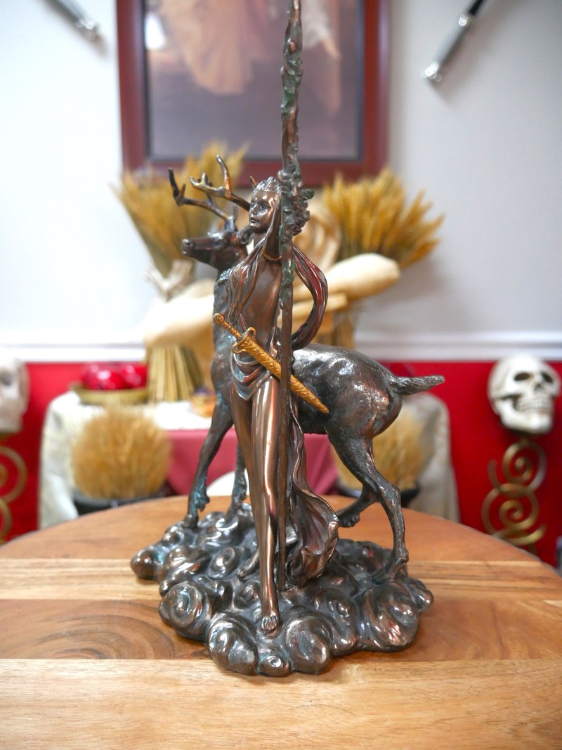 Goddess of The Hunt Moon Diana 12"