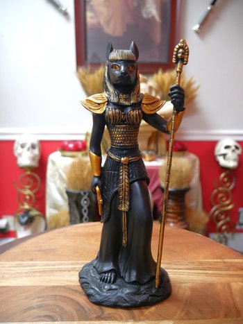 Egyptian Goddess Bastet 10.5"