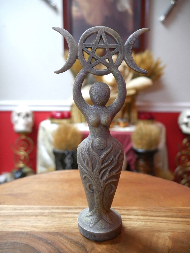 Spiral  Goddess 8"