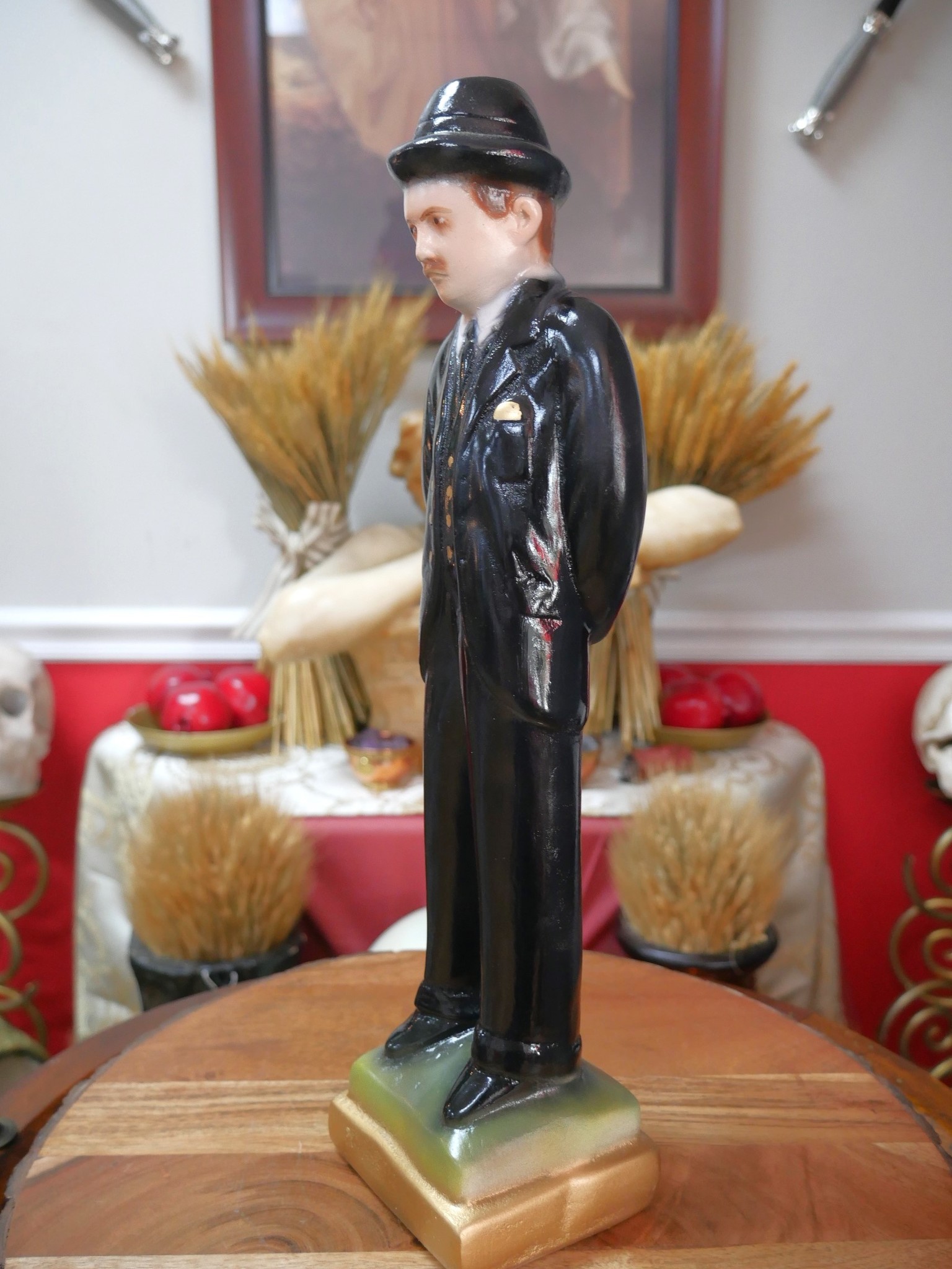 San Gregorio (Saint Gregory) Black 15.5"