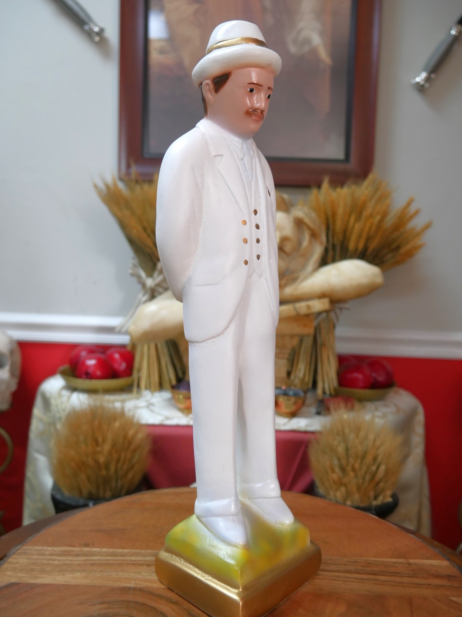 San Gregorio (Saint Gregory) White 15.5"