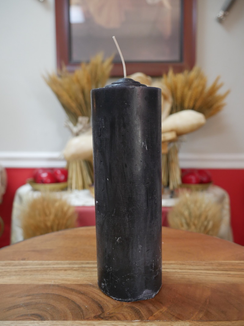 7" Pillar Pullout Candle Black