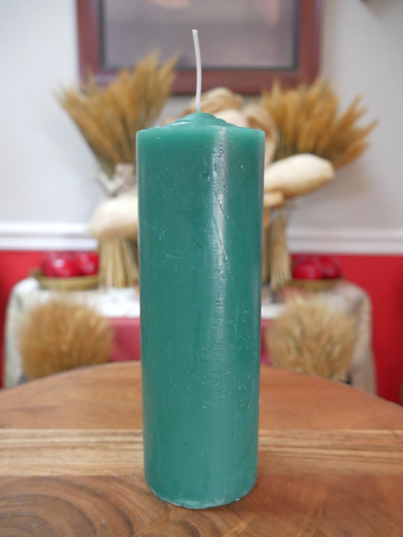 7" Pillar Pullout Candle Green