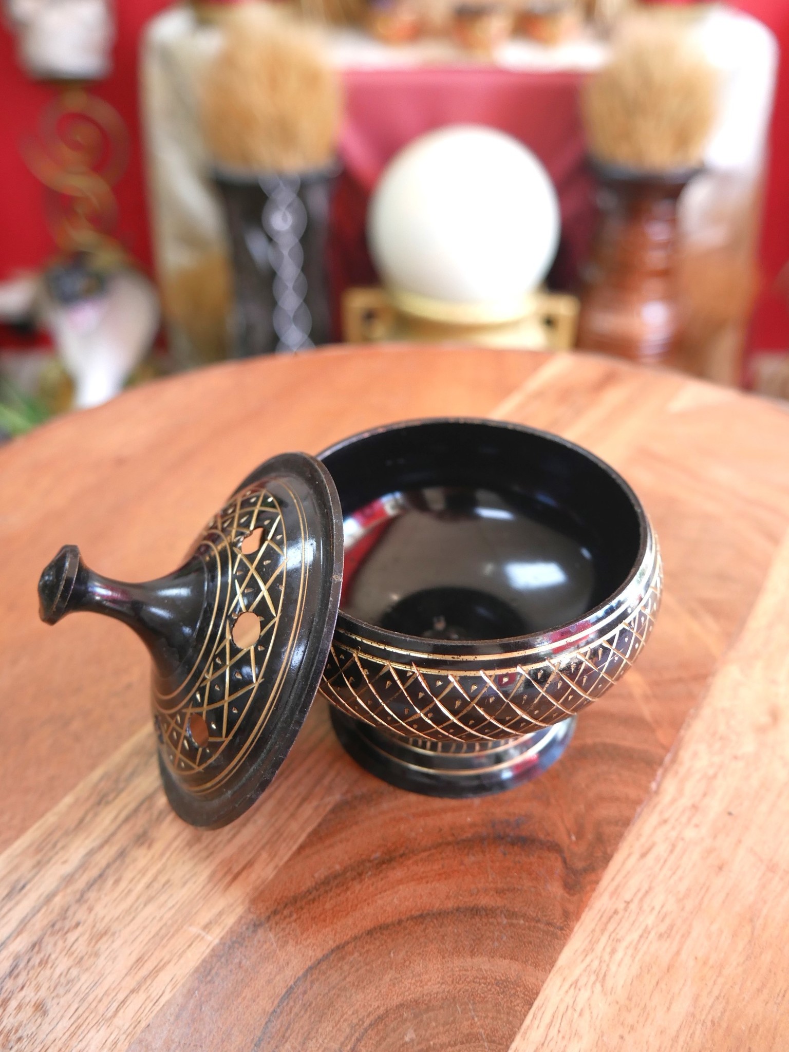 Black Carved Brass Burner