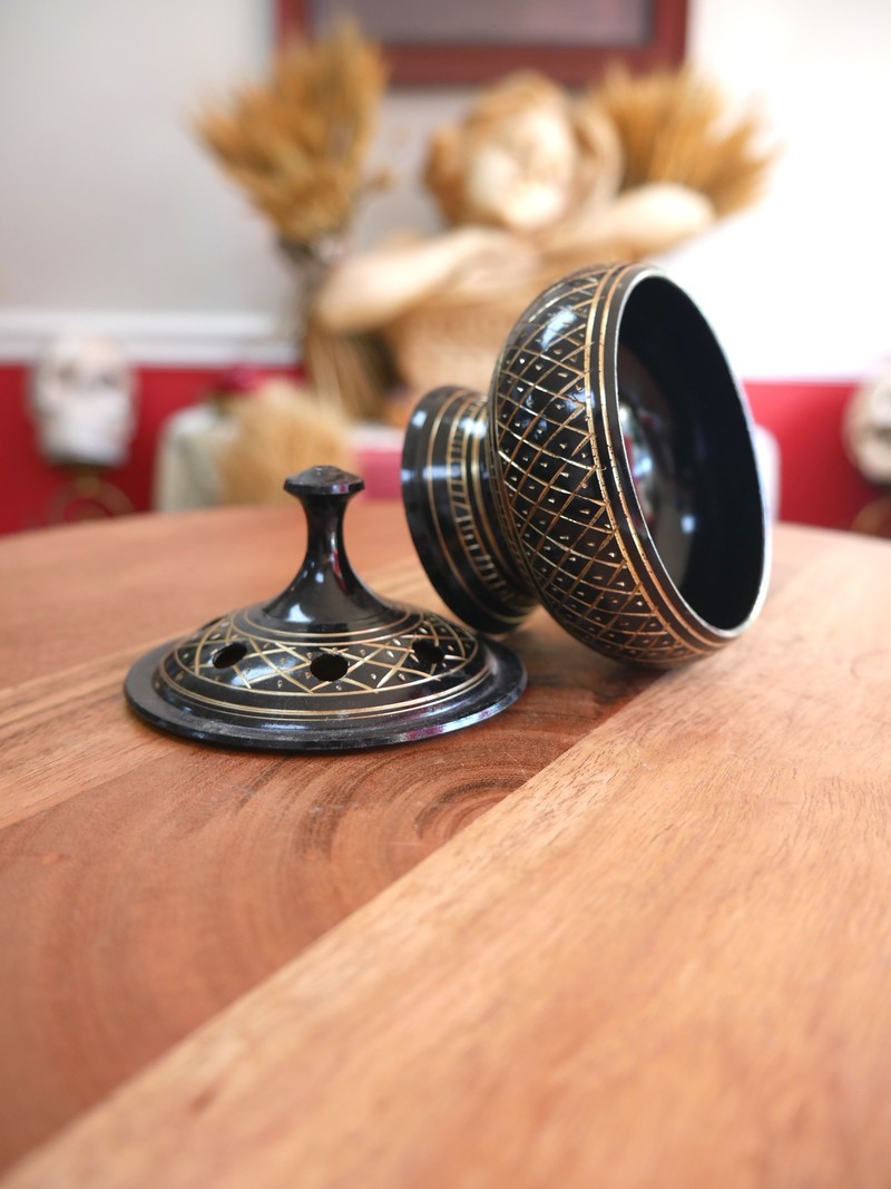 Black Carved Brass Burner