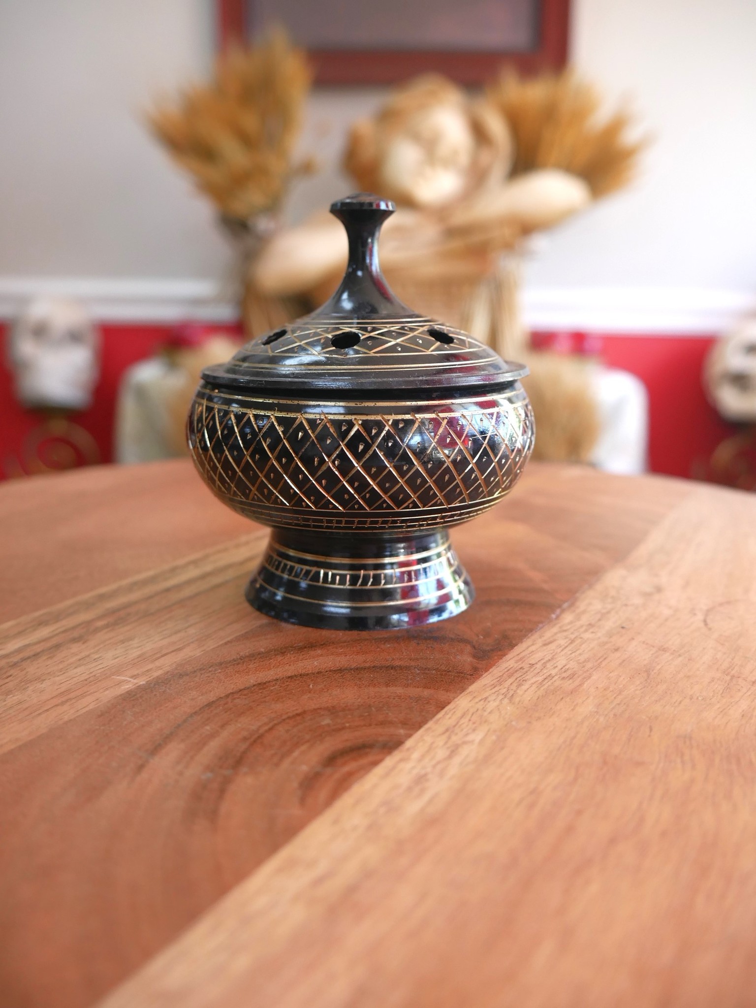 Black Carved Brass Burner
