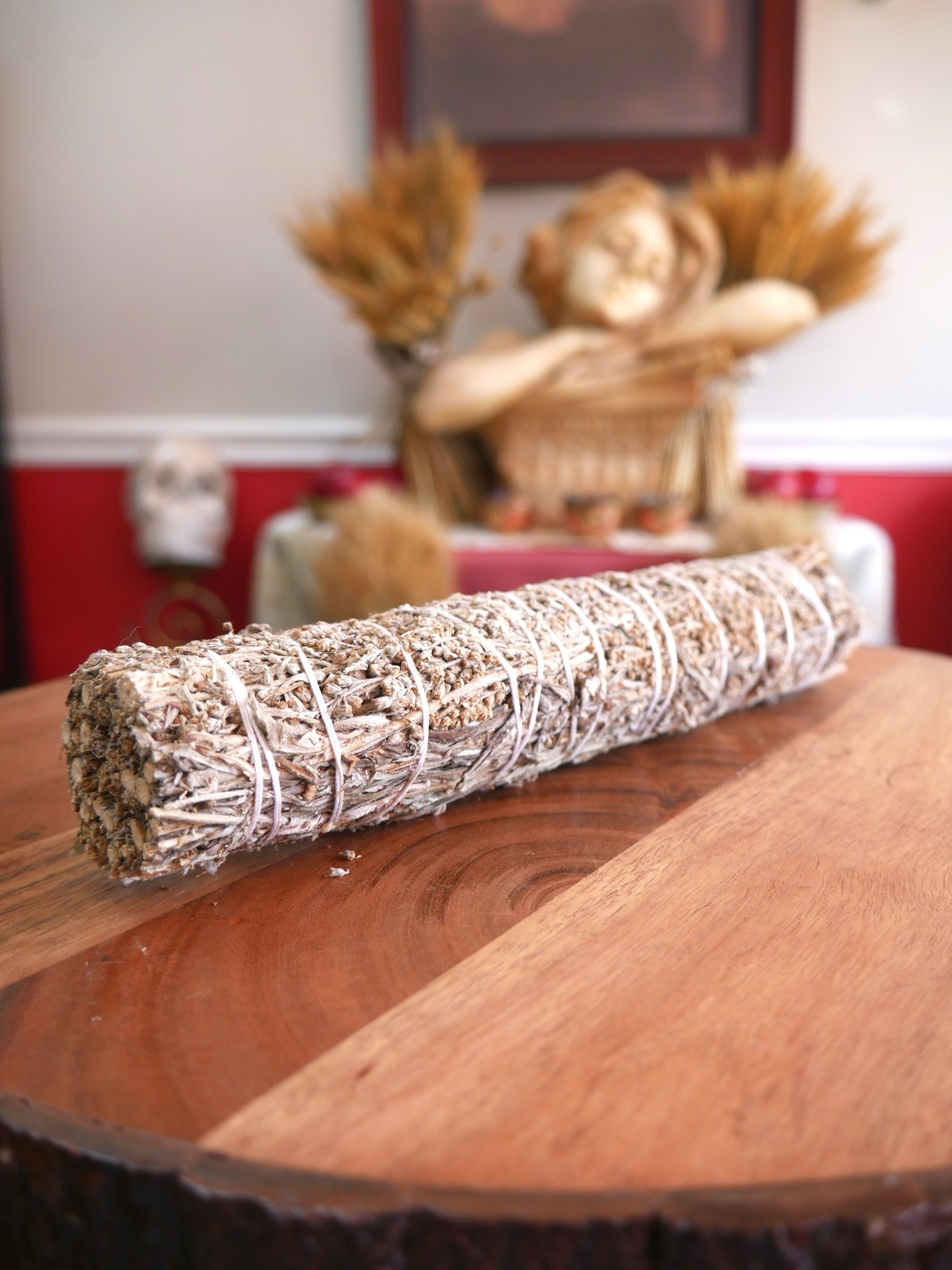 Black Smudge (MUGWORT) Sage 8"