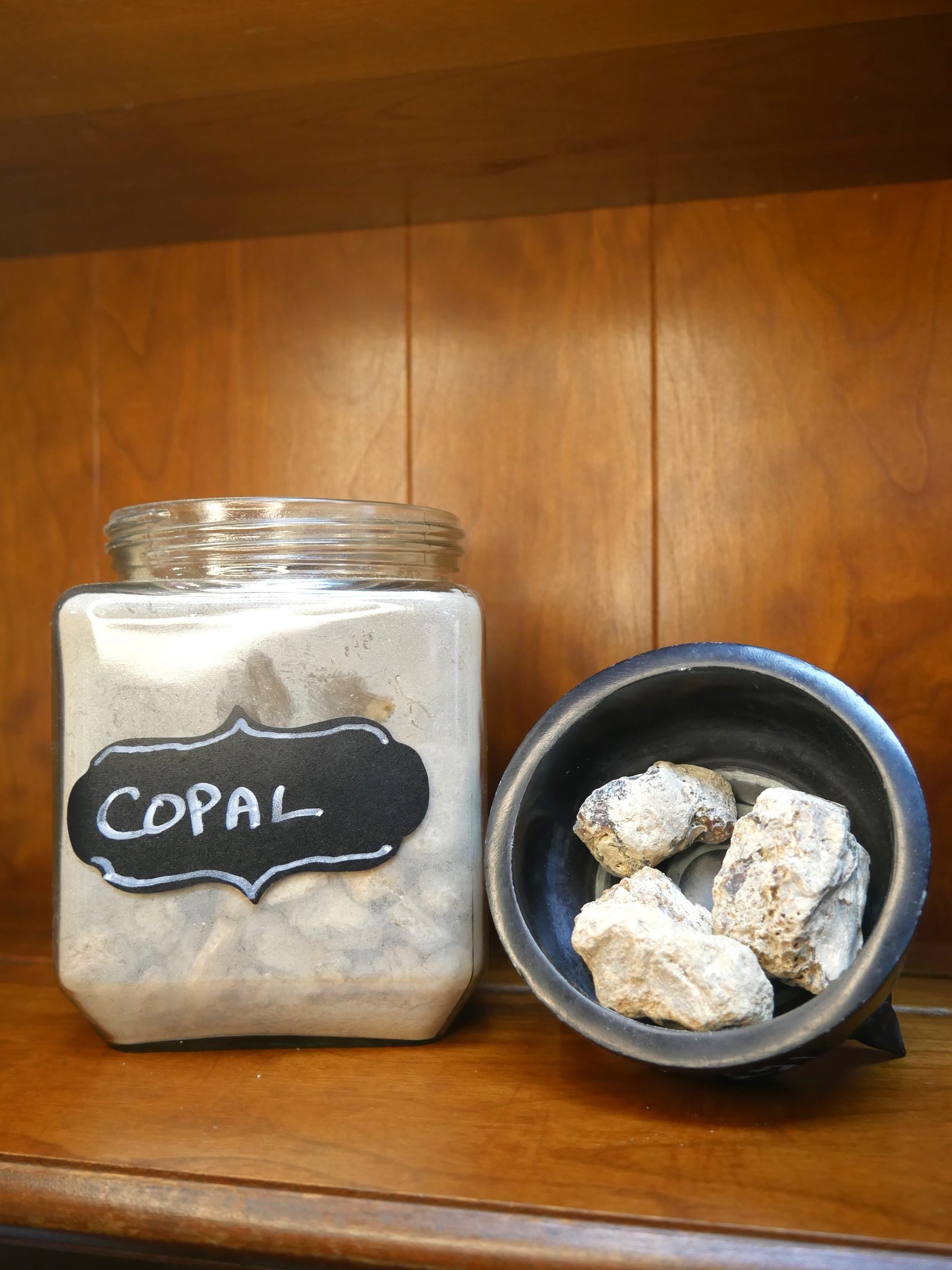 Black Mayan Copal Granules