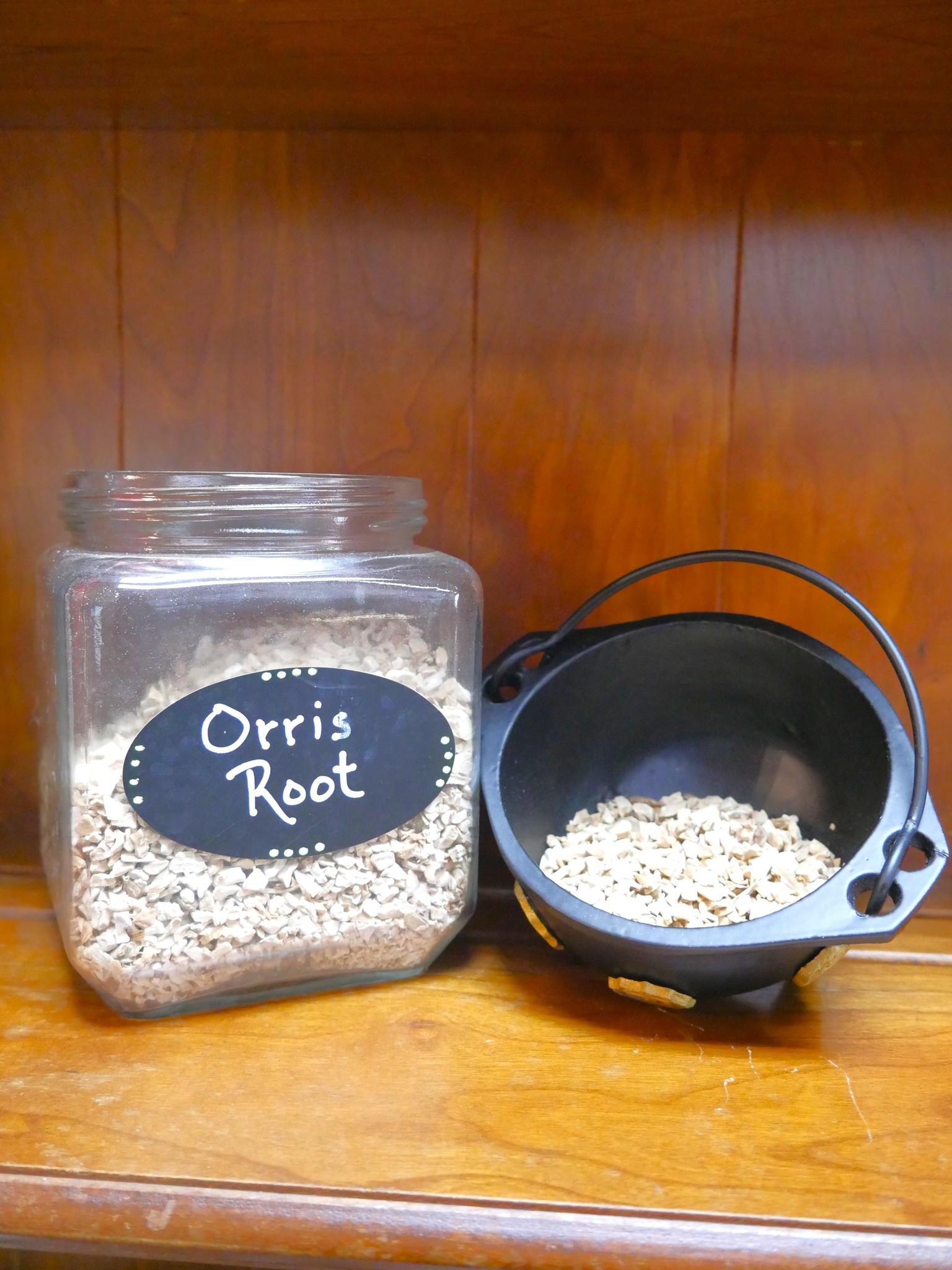 Organic Orris Root Peeled