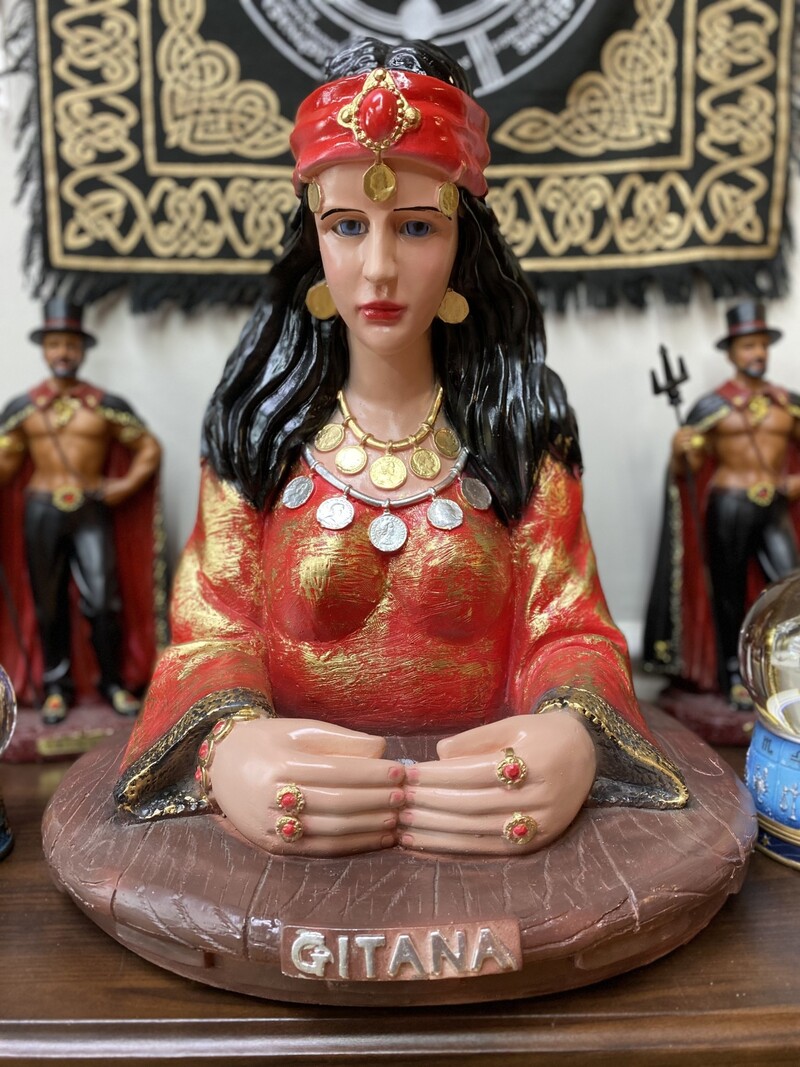 Red Fortune Teller Gypsy Bust 18" Statue (Gitana)