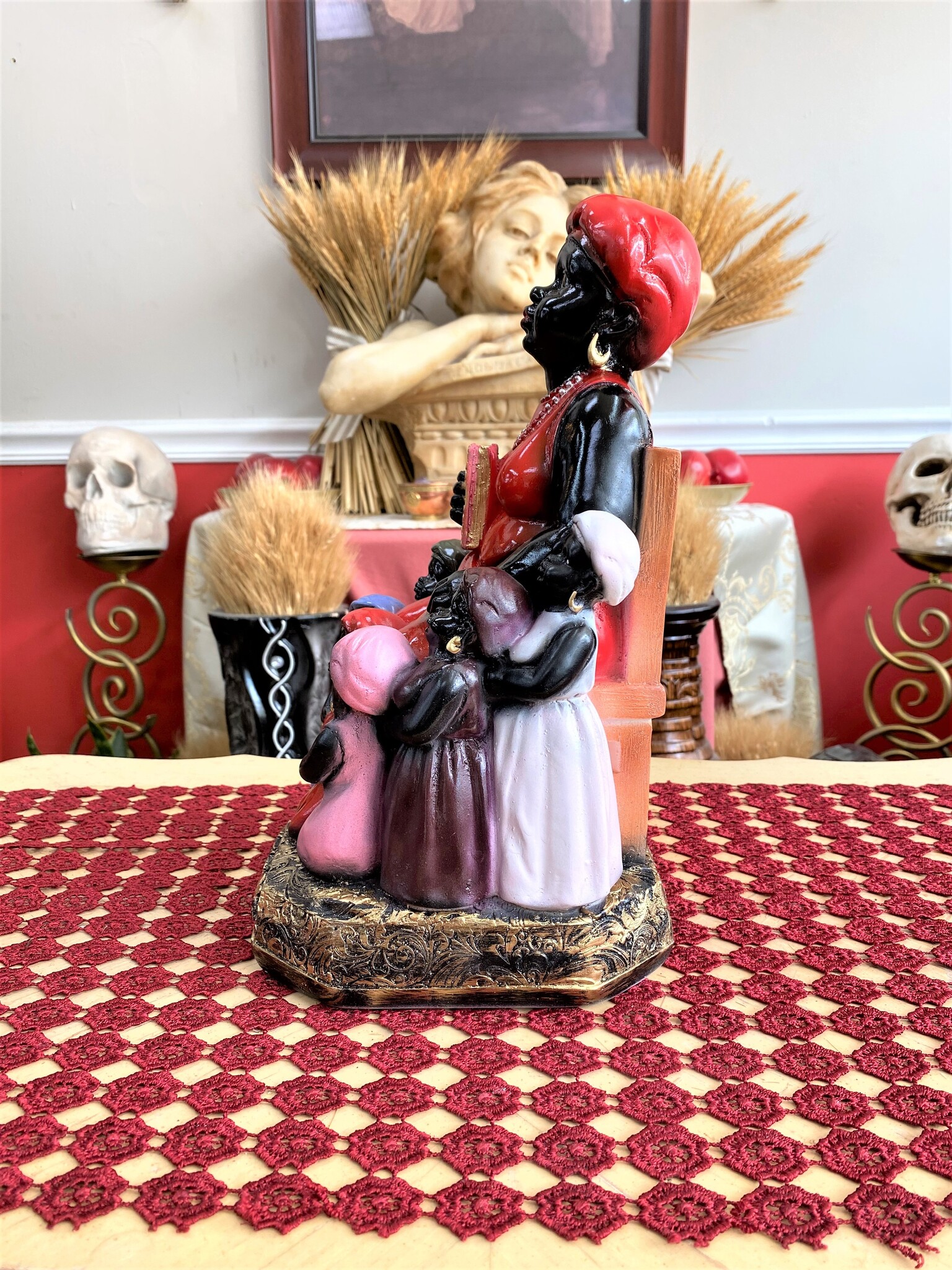 7 Potencia Madama 12" Statue