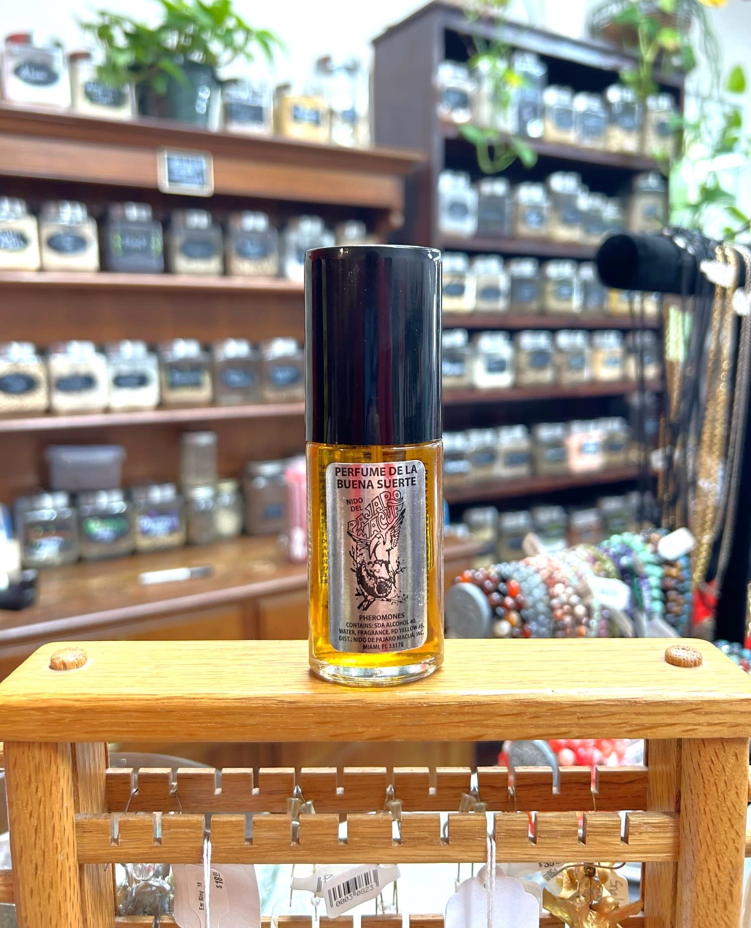 Pajaro Macua (Macaw Bird) Pheromone Perfume