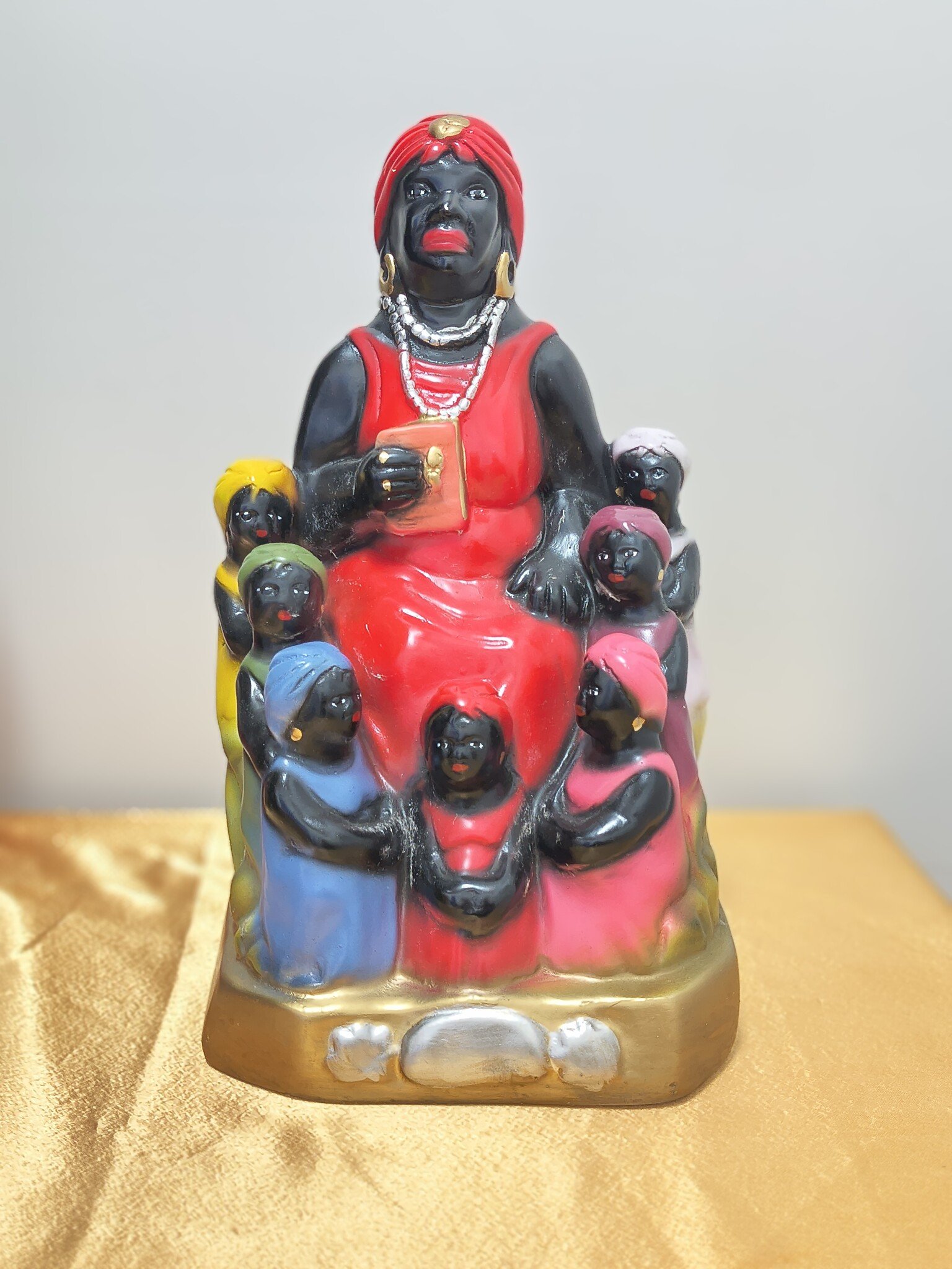 7 Potencia Madama 12" Statue