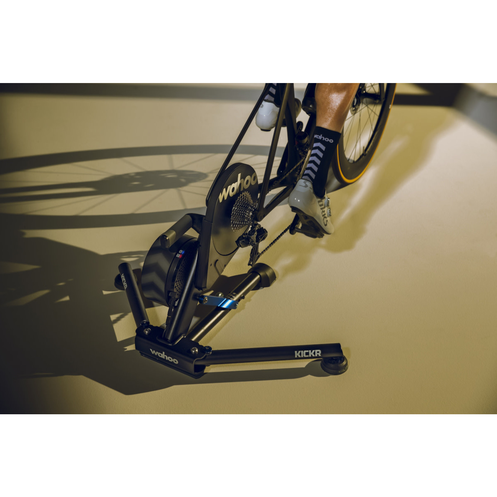 WAHOO KICKR20 V5 DIRECT DRIVE SMART BIKE TRAINER - Topgear Cycles