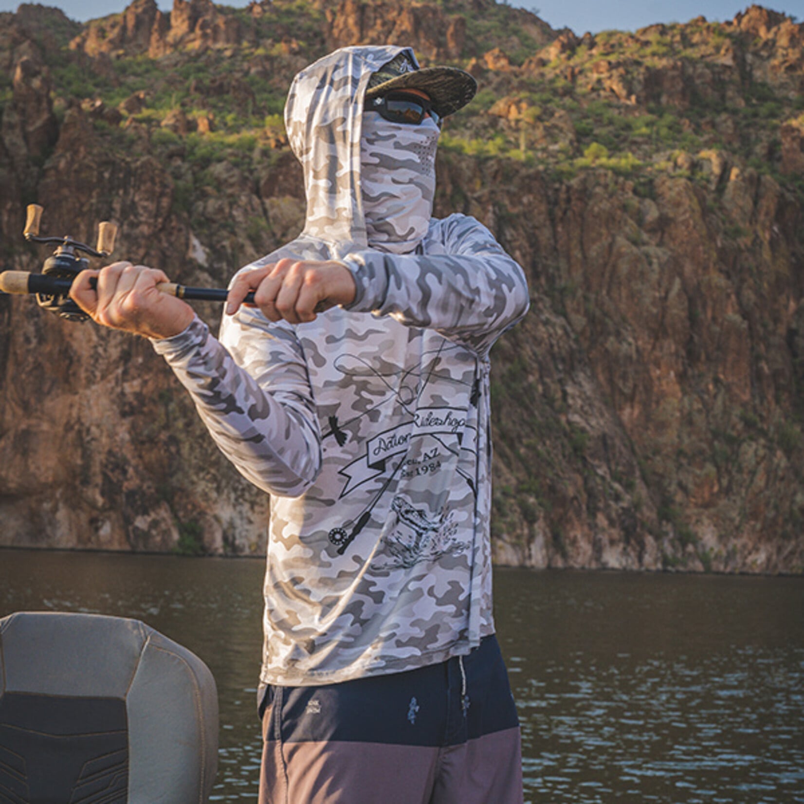 Action Rideshop Fisherman L/S w/ Hood
