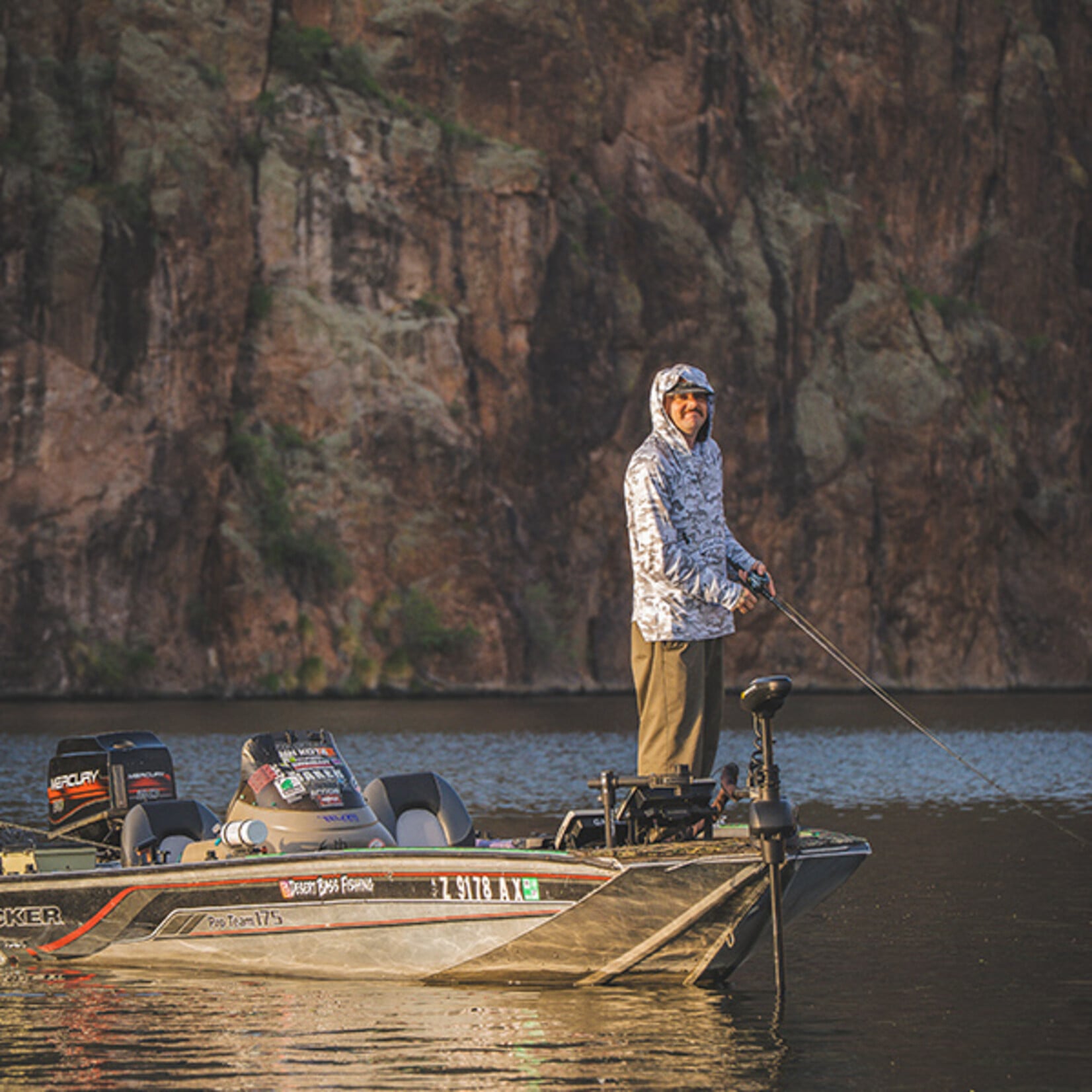 Action Rideshop Fisherman L/S w/ Hood