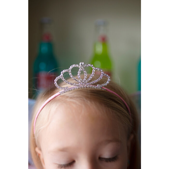 Great Pretenders Boutique Tiara Treat Headband (Avail: 06/08/25)