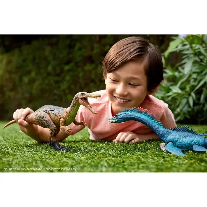 Jurassic World Jurassic World: Chaos Theory Gigantic Trackers Dinosaur Action Figure, Large Species With 2 Rampage Attacks