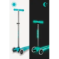 Micro Scooters Micro Maxi Glow Plus LED Scooter - Jelly Green