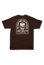 LAST CALL CO. GOOD TIMES BADGE T-SHIRT (CHOCOLATE BROWN)