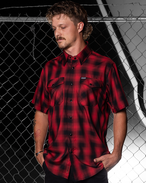 DIXXON MENS WATTS HERITAGE S/S BAMBOO SHIRT - RED/BLACK