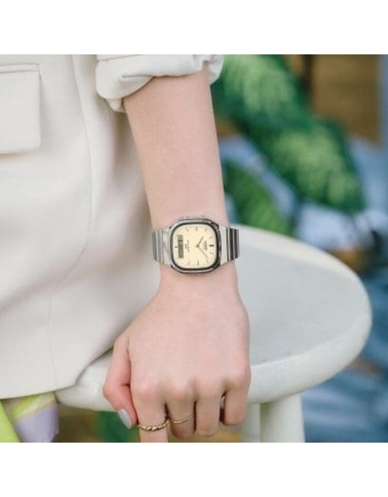 CASIO CASIO AQ-240E-7A2