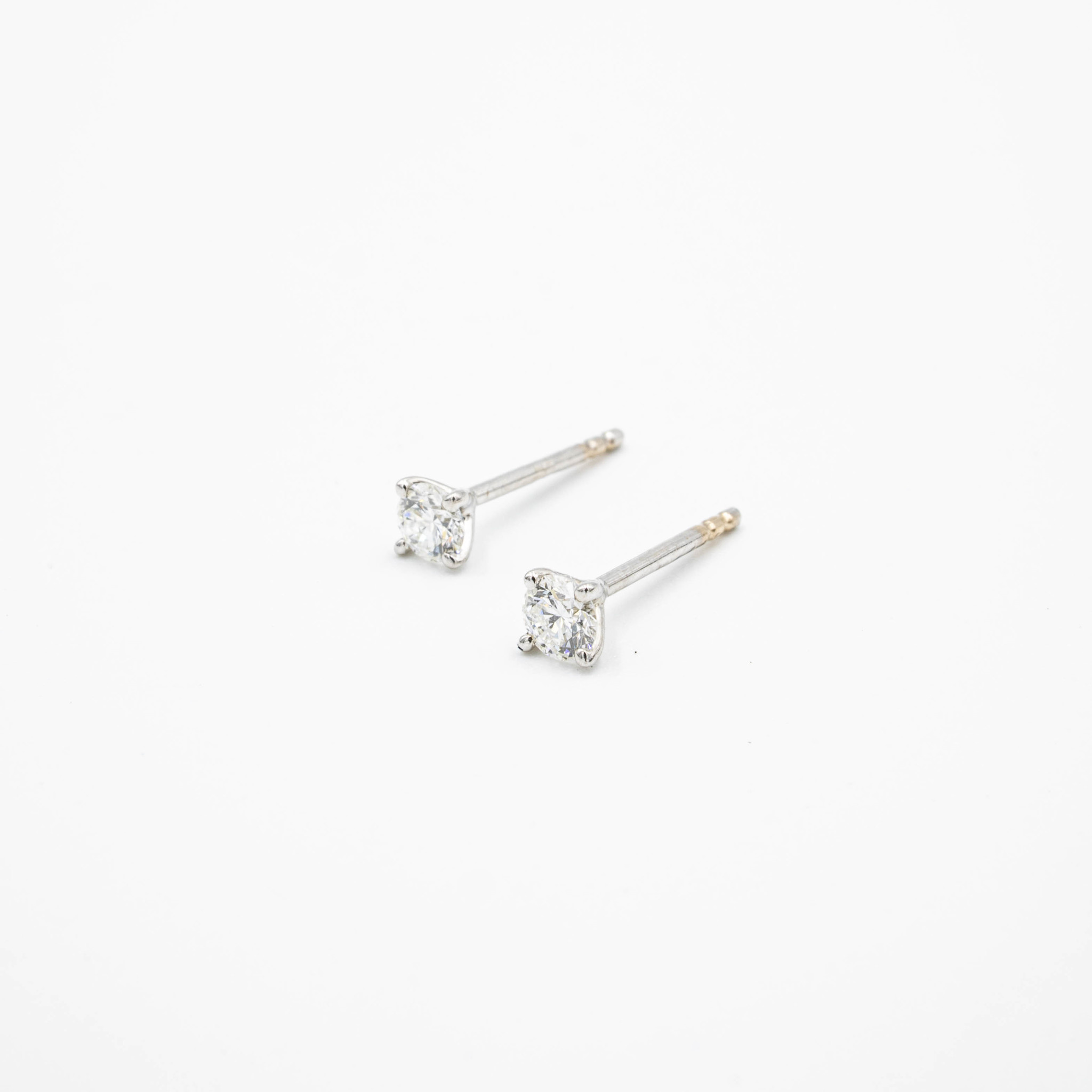 Boucles d'oreillesUCLES14K/B DIA 2=.27 CT SI-GH