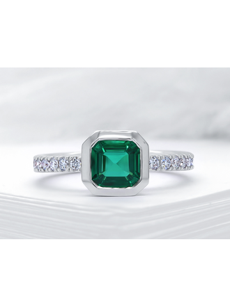 Penelope Bague 18KB Émer 1.03ct dia.31ct gr 6.5 Penelope Bague 18KB Émer 1.03ct dia.31ct gr 6.5