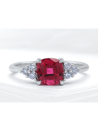 Penelope Bag 18KB Rubelite.89ct  Dia .13ct  gr: 6.5 Penelope Bag 18KB Rubelite.89ct  Dia .13ct  gr: 6.5