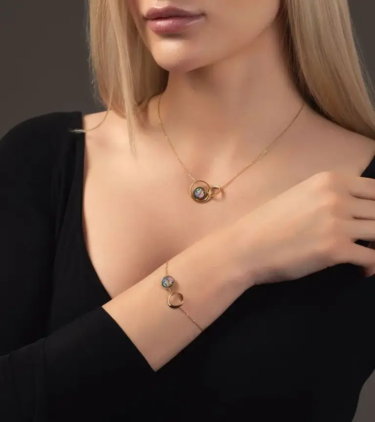 FREYWILLE Brac 18KJ Cabochon Aurora SBotticelli 19.5cmn