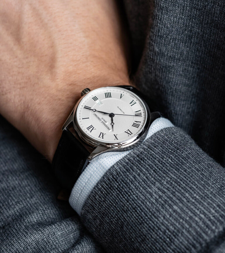 Frederique Constant FC Classique auto cuir noir romain date