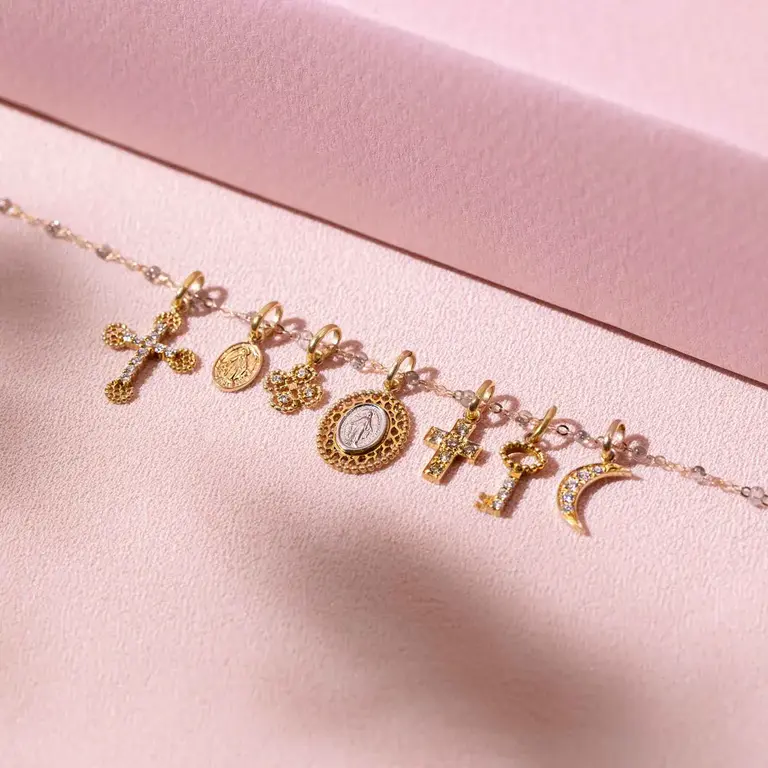 Gigi Clozeau Pendentif 18K Madonne