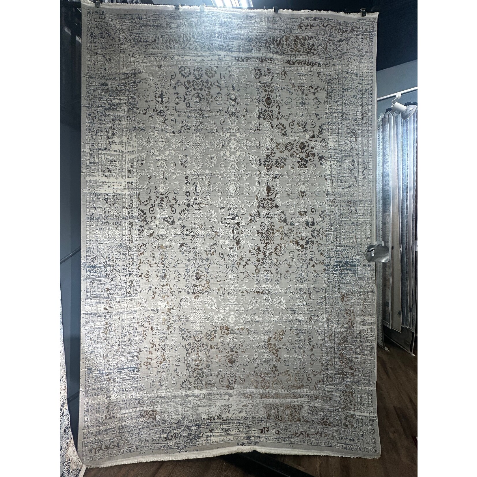 Tapis de la collection Taj - Classique, Bleu, Crème, Gris et Beige 9562A