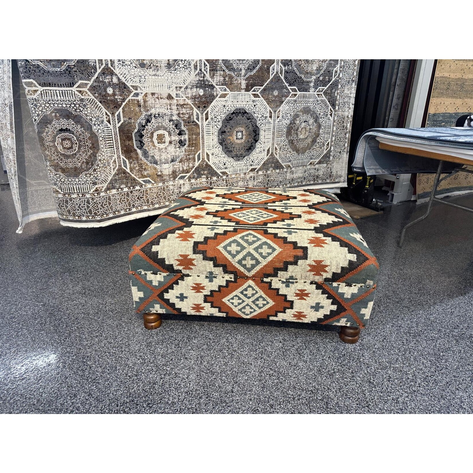 ZEN ZEN-869 Wooden Ottoman Upholstered Wool & Jute L-W-H: 100-100-45 cm