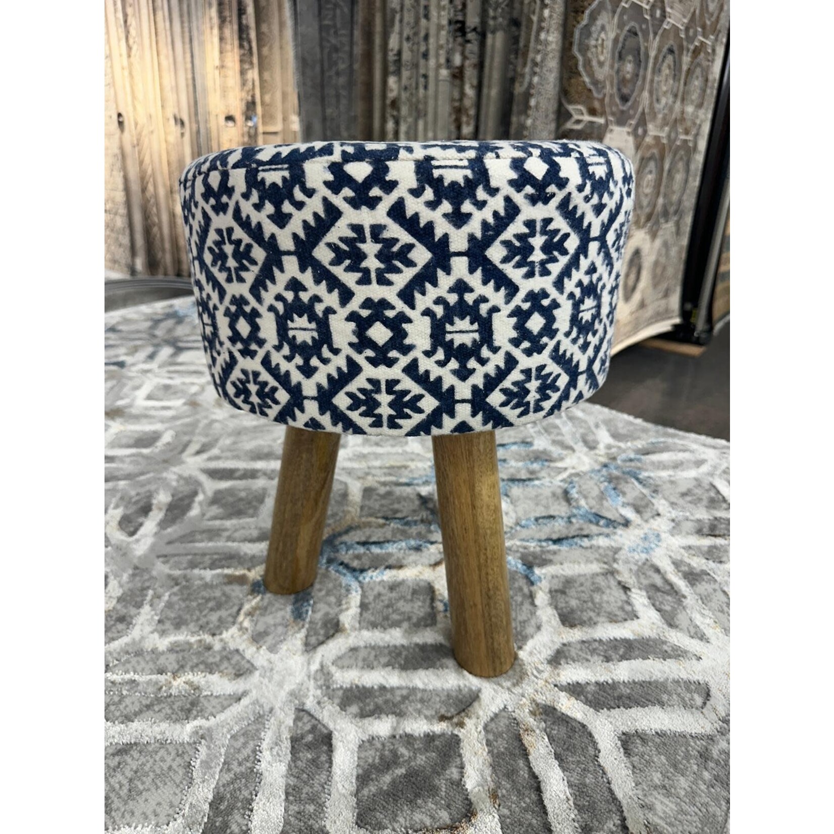 ZEN ZEN-962 Wooden Round Stool Upholstered Cotton Print L-W-H: 35-35-40 cm