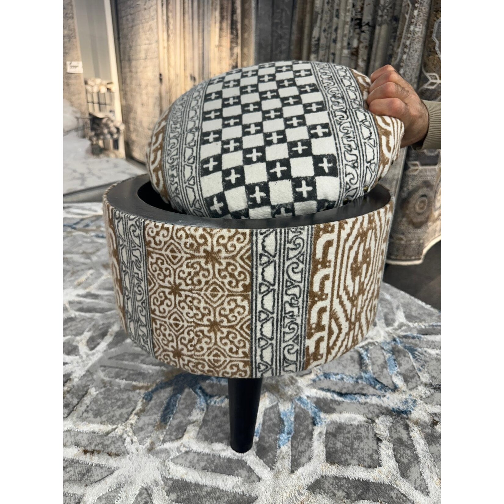 ZEN ZEN-4740 Wooden Round Storage Stool Upholstered  Cotton Print L-W-H: 40-40-40 cm