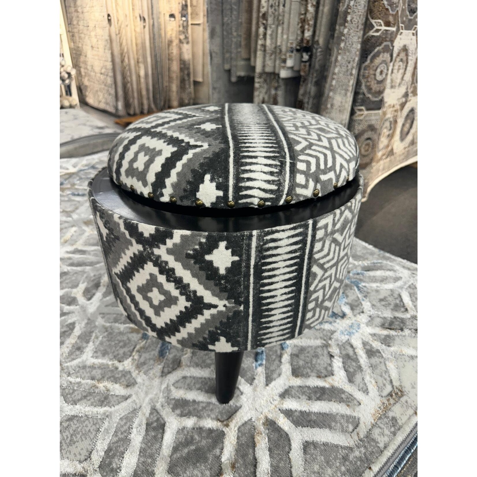 ZEN ZEN-4760 Wooden Round Storage Stool Upholstered Cotton Print L-W-H: 40-40-40 cm