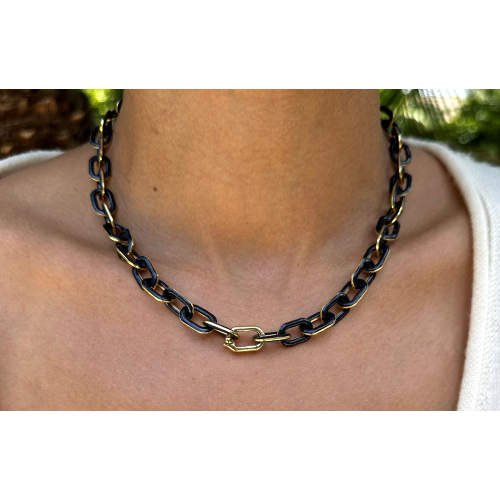 Royal Nomad Metallic Midnight Minnie Chain
